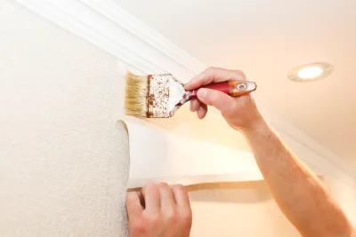 Pose de papier peint à Saint-Étienne-Roilaye — revêtements muraux et toiles de verre